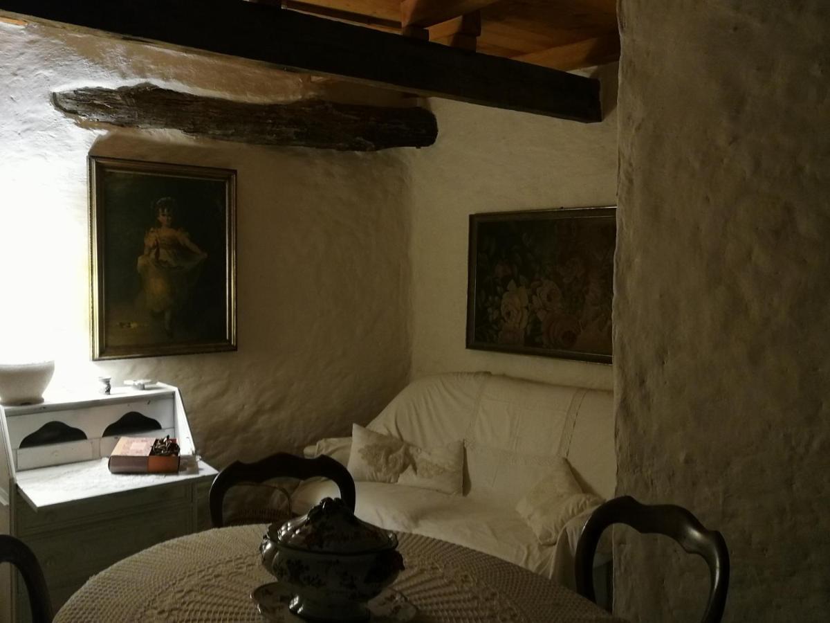 Casale Maria Mafalda Pieve di Teco Buitenkant foto