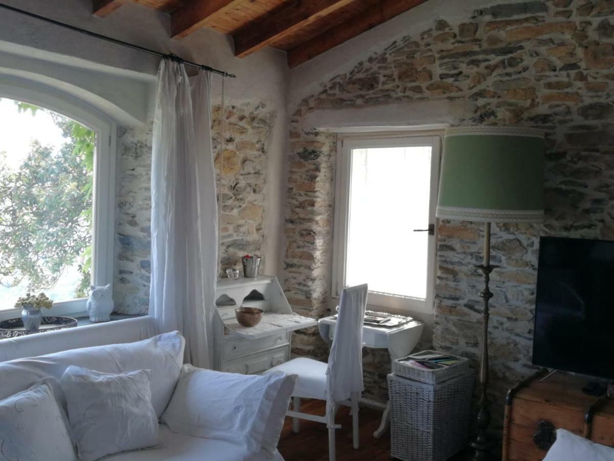 Casale Maria Mafalda Pieve di Teco Buitenkant foto