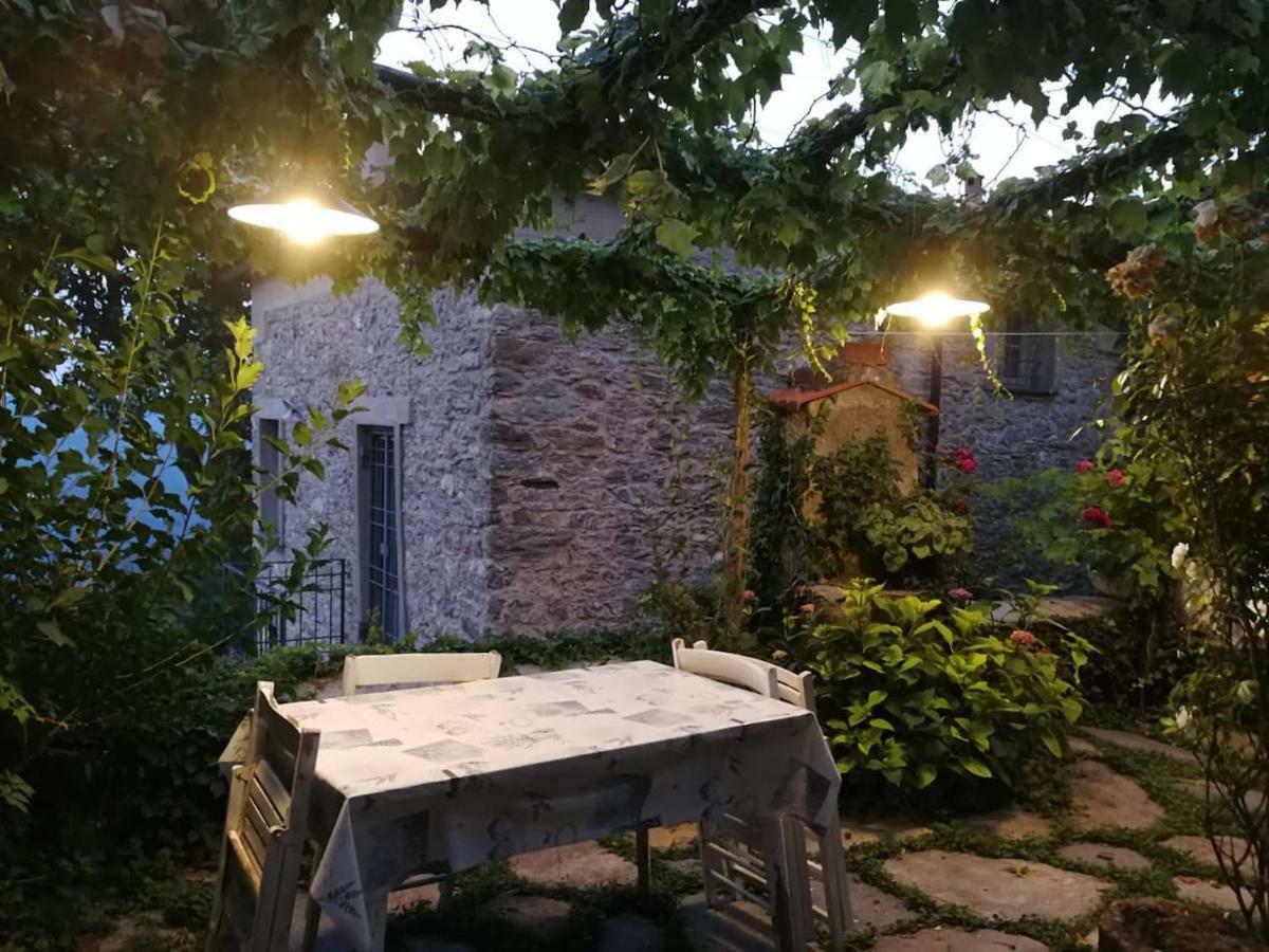 Casale Maria Mafalda Pieve di Teco Buitenkant foto